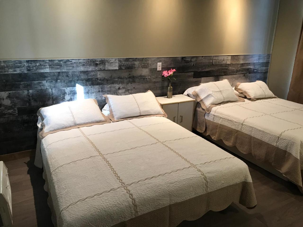 טרבון Motel La Siesta De Gascon מראה חיצוני תמונה