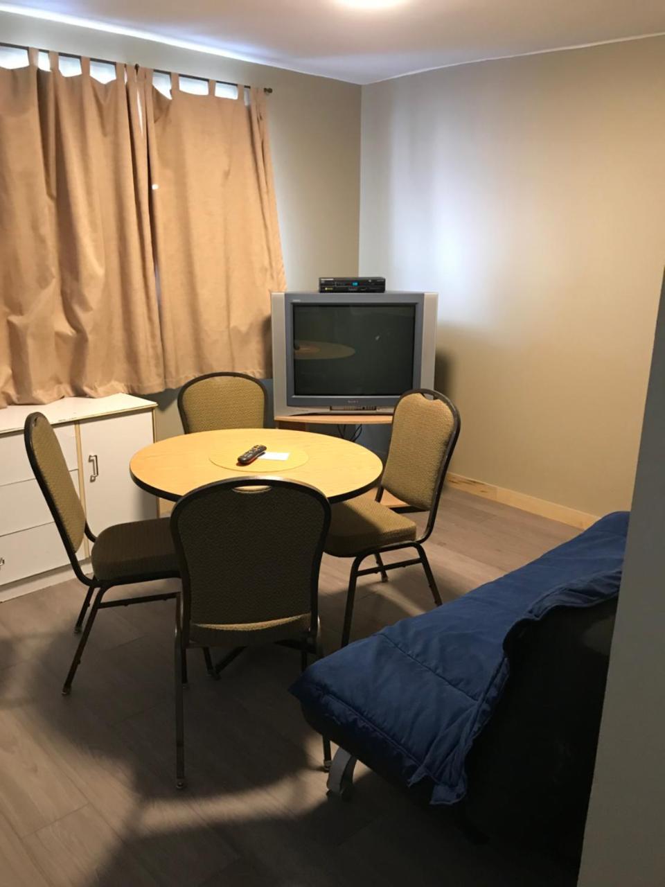 טרבון Motel La Siesta De Gascon מראה חיצוני תמונה